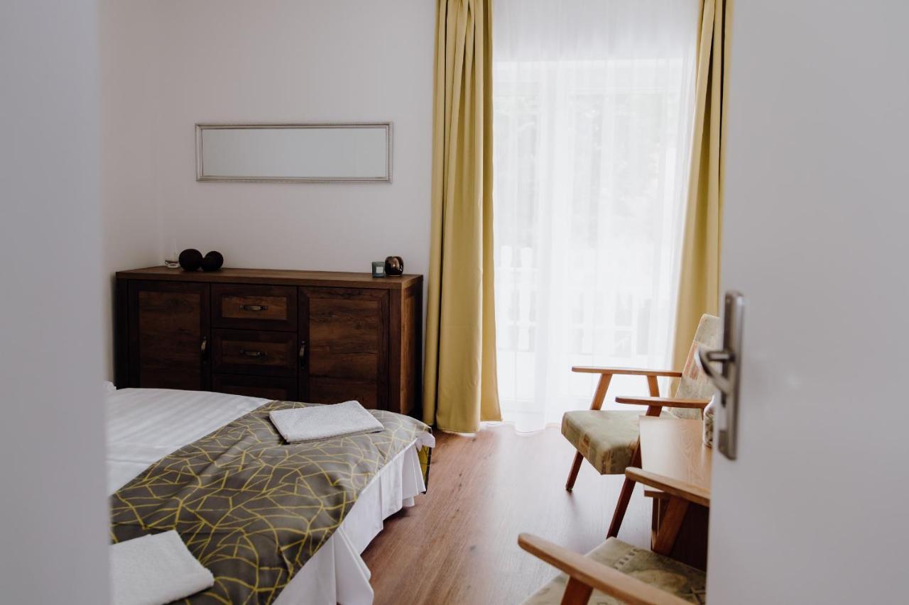 Nyirfa Apartman 沃尼奥尔茨沃什海吉 外观 照片